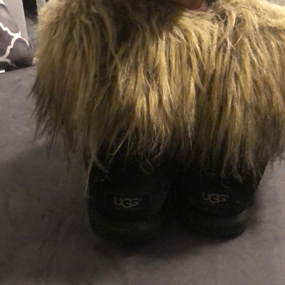 Fur Ugg boots - Picture 1 of 3